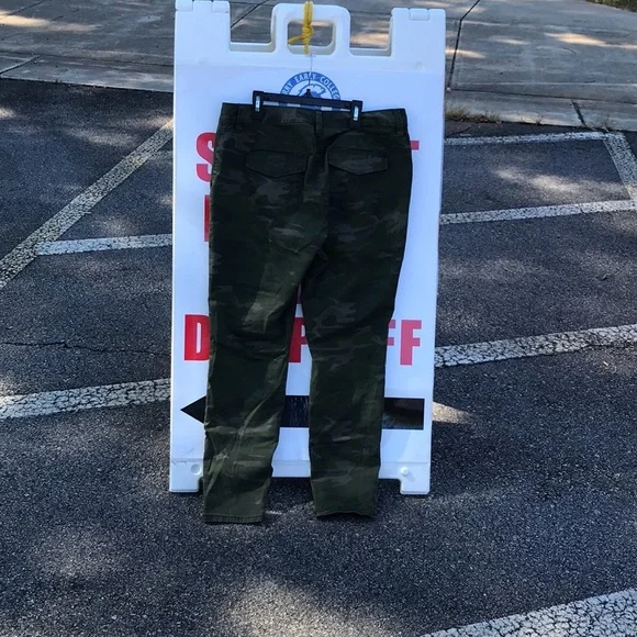 Ann Taylor LOFT Julie Olive Green Camo Trousers Pants Button Back Pockets 10 - Picture 13 of 15